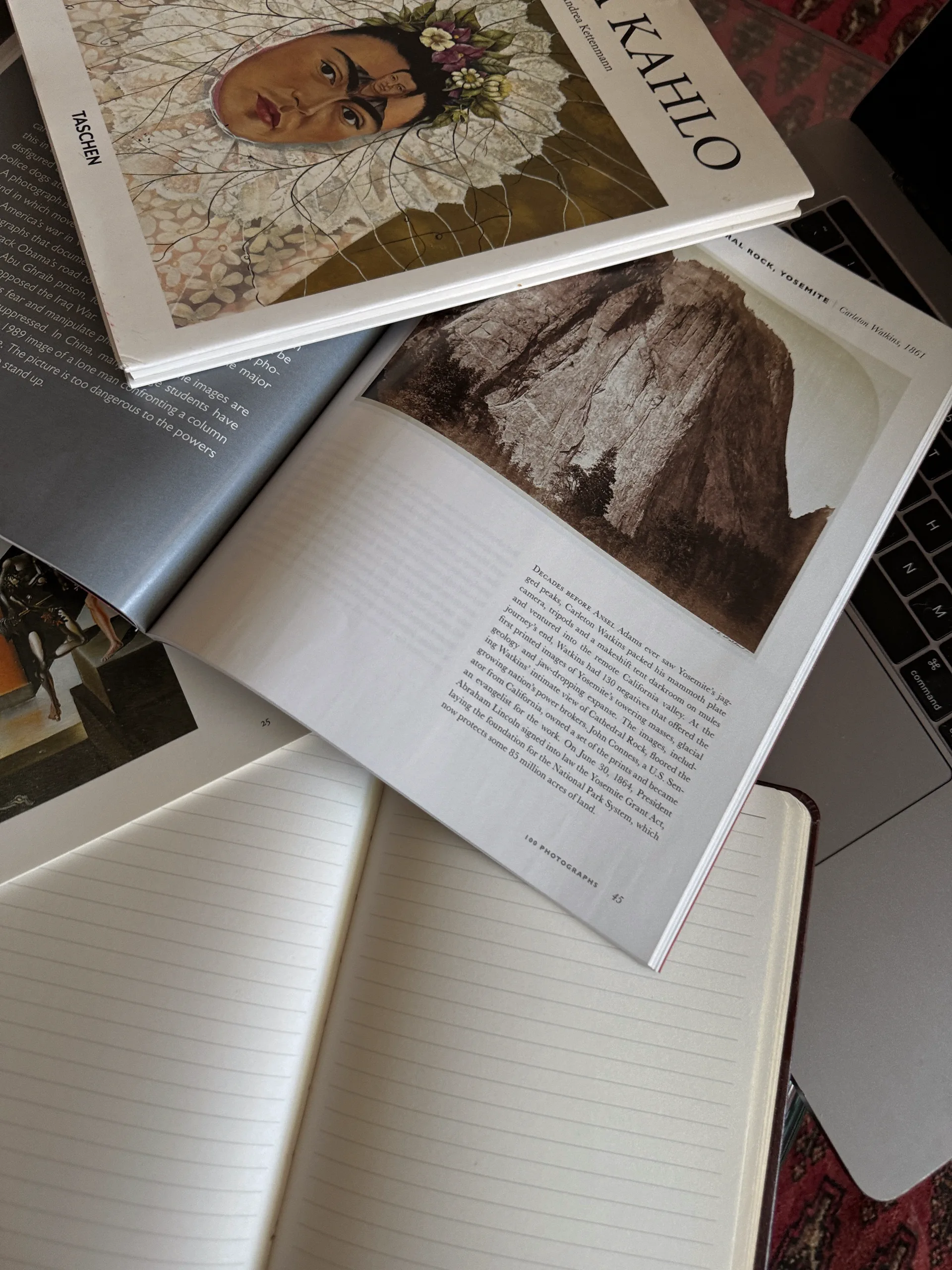 Composition symbolique autour de l'origine de Syna